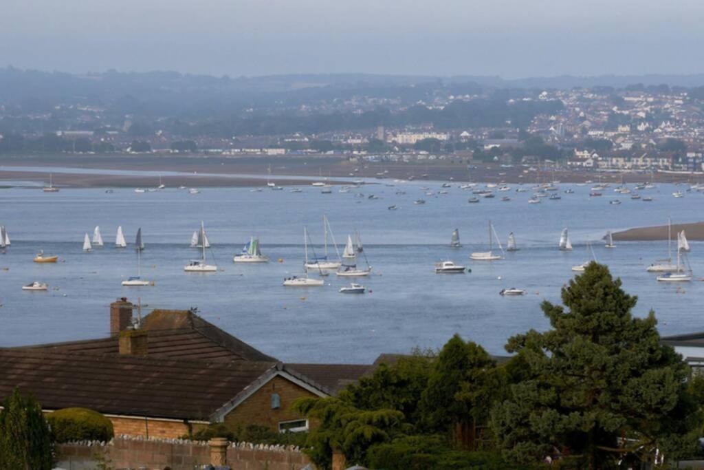 Violet Mays Retreat Starcross ภายนอก รูปภาพ