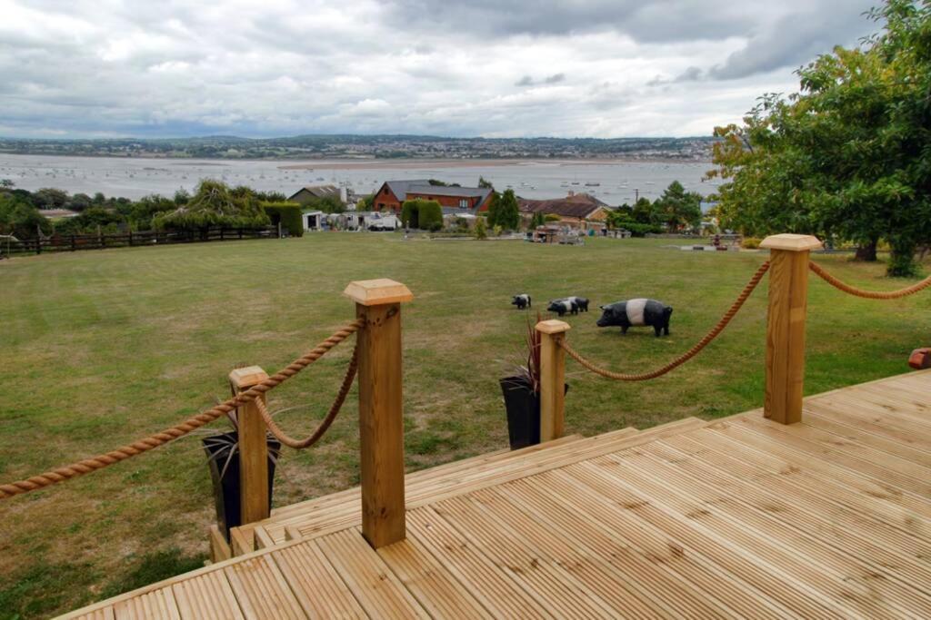 Violet Mays Retreat Starcross ภายนอก รูปภาพ